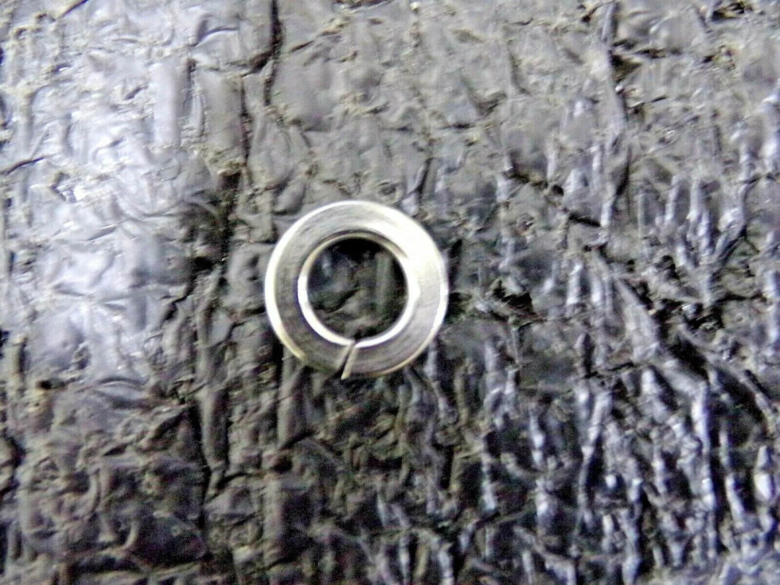 5/16", S/S LOCK WASHER 100PK (183709963300-NBT31)