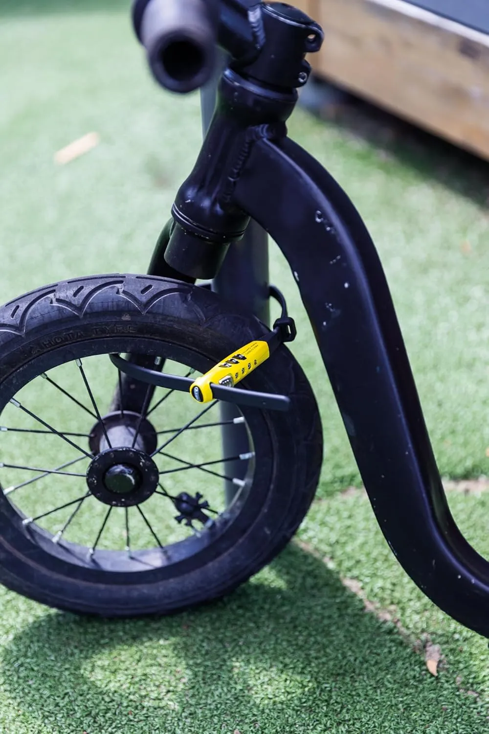 ABUS Combiflex TravelGuard Cable Lock - Lock for Securing Helmet, Pushchair, Skis and Luggage - 45 cm Cable Length - with Number Code - Yellow