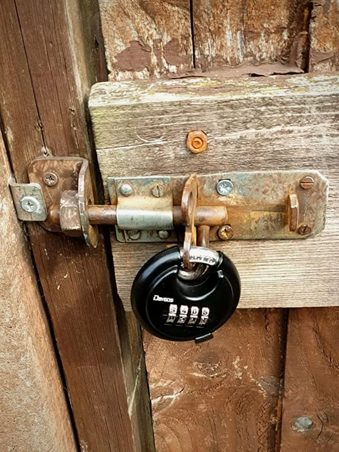 DAYGOS Combination Disc Padlocks for Outdoor - Heavy Duty 4 Digit Code Lock, Combo Discus Lock for Storage Unit,Gate,Fence,Trailer,4PCS,Black