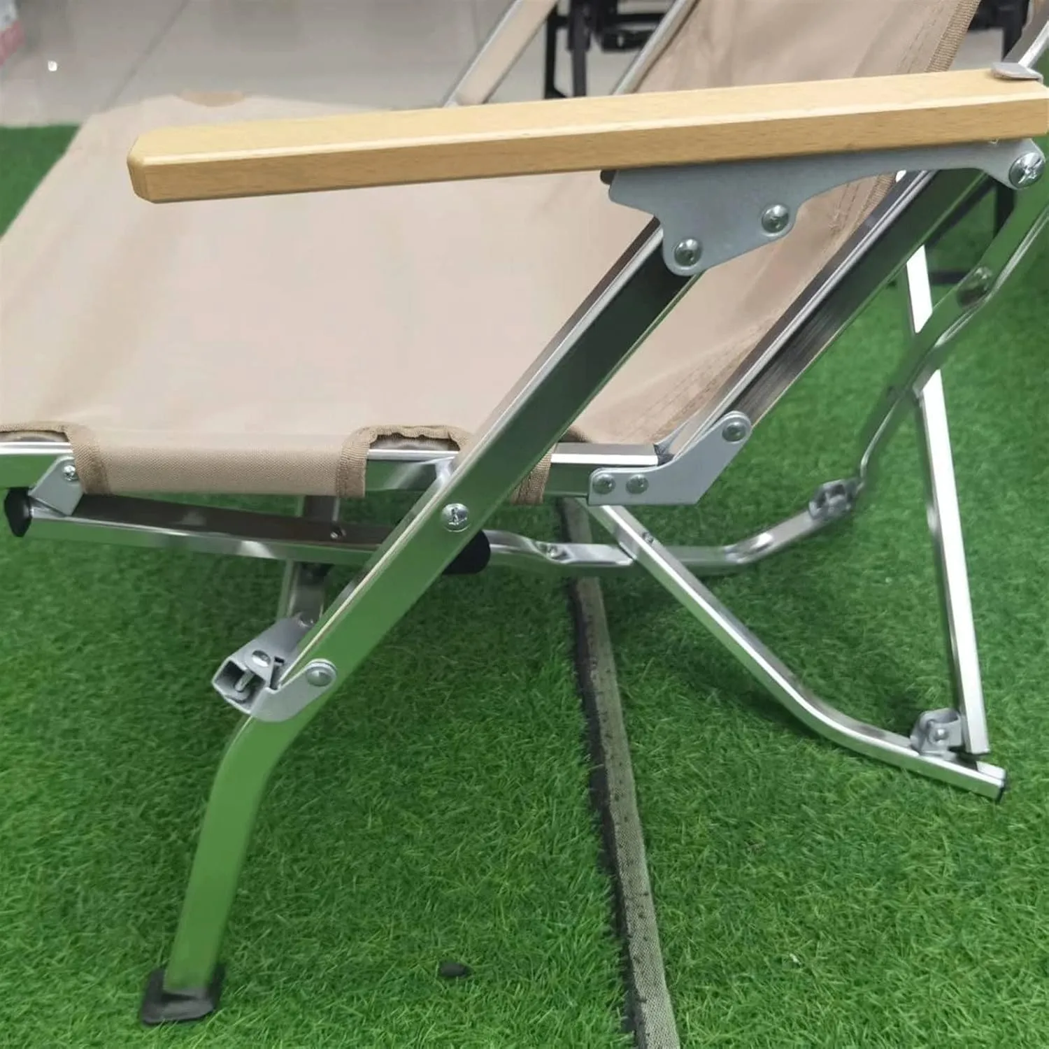 Fishing Folding Chair Outdoor Portable Folding Chair Camping Fishing Backrest Stool Aluminum Alloy Leisure Beach Chair(Color:Rice White)