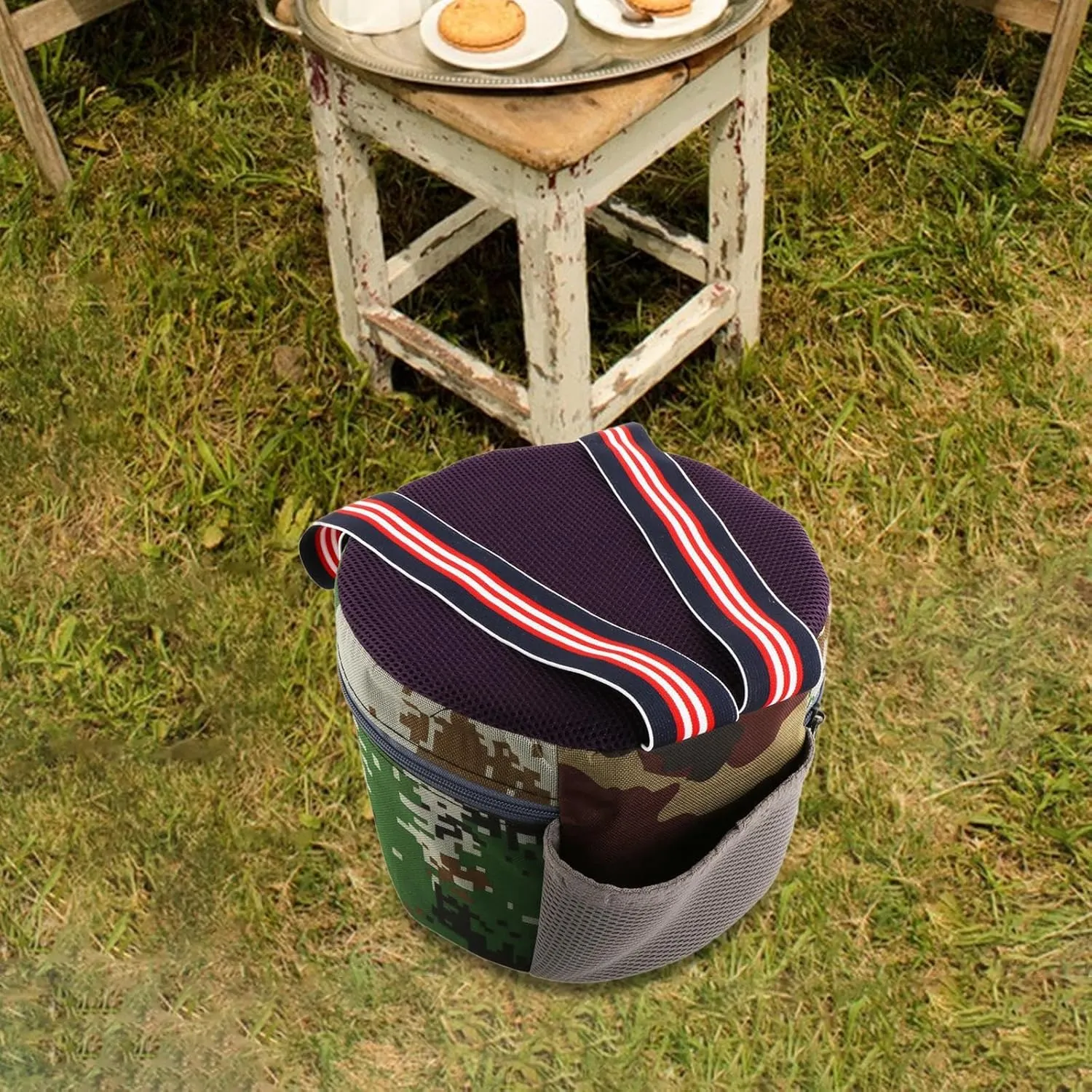 Garden Stool, Camping Seat, Wearable Easy to Carry, Footstool, Weeding Chair for Backyard Travel,Outdoor Activities,Farmhouse, Red