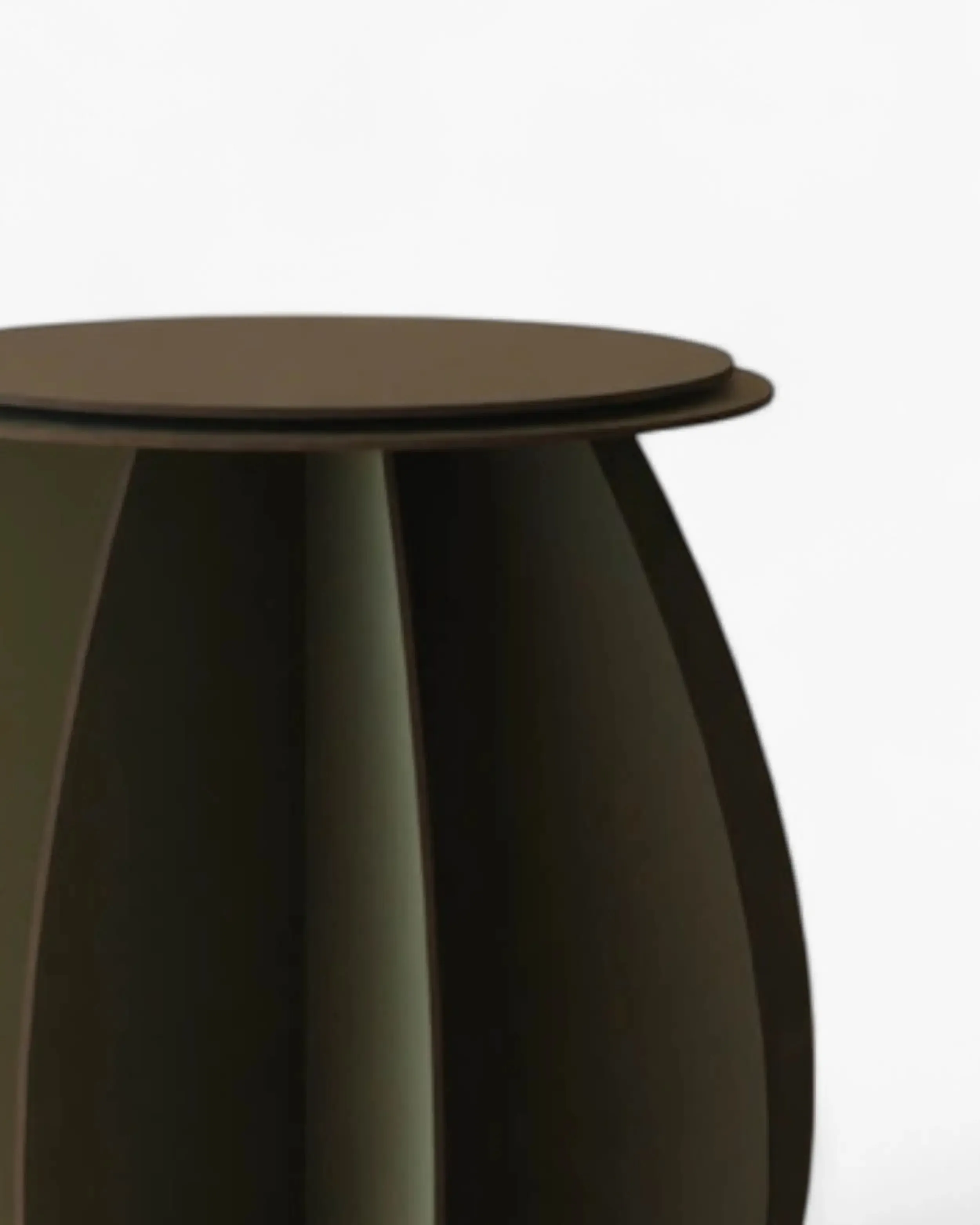 Ibride Gardenia Cholla stool