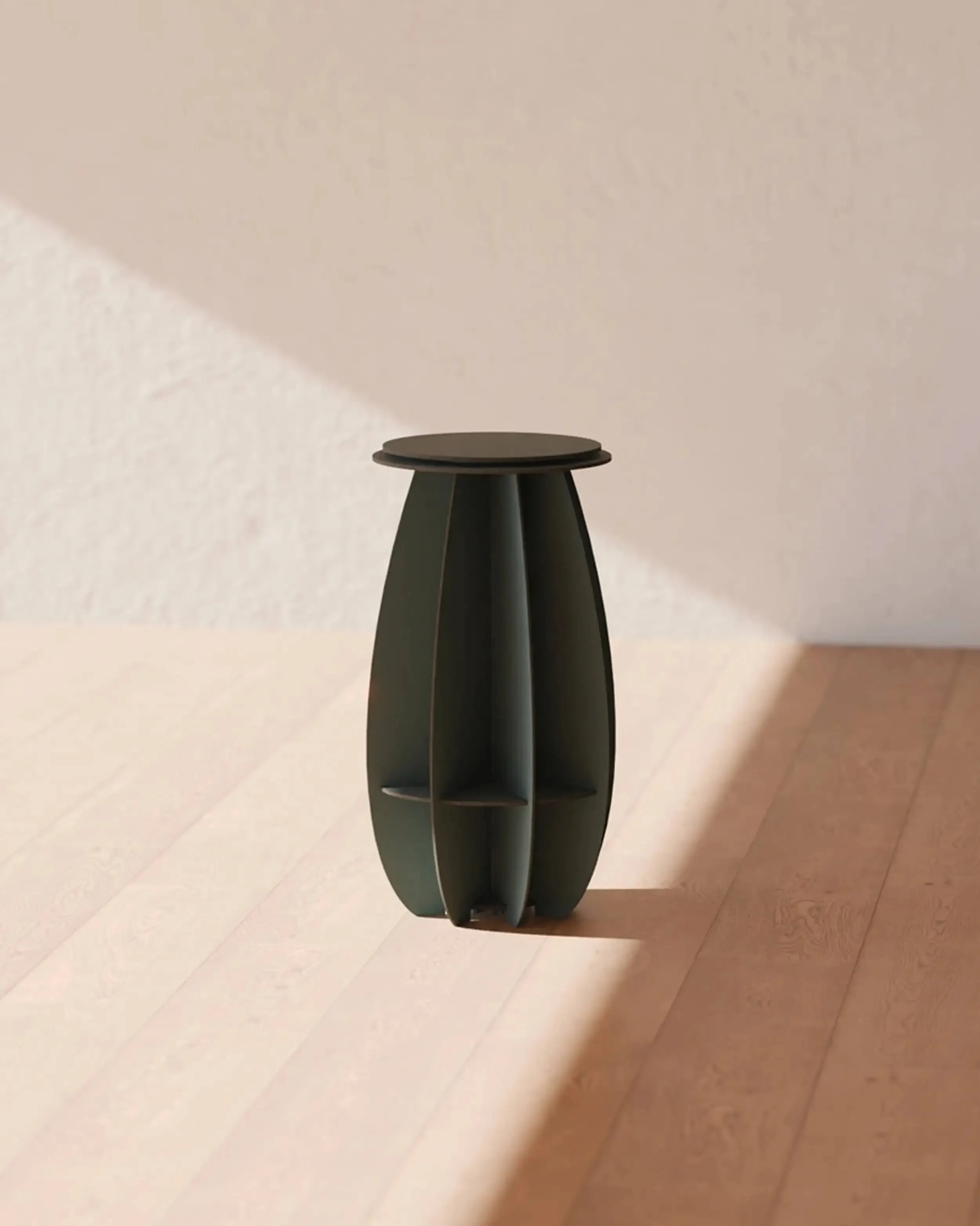 Ibride Gardenia Cholla stool