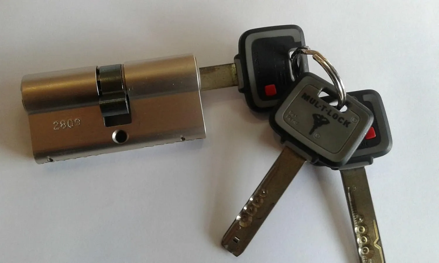 MUL-T-LOCK MT5  High Security Euro Cylinder Lock .3 Keys and ID Card (31/31)