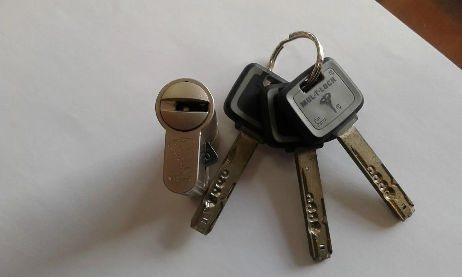 MUL-T-LOCK MT5  High Security Euro Cylinder Lock .3 Keys and ID Card (31/31)