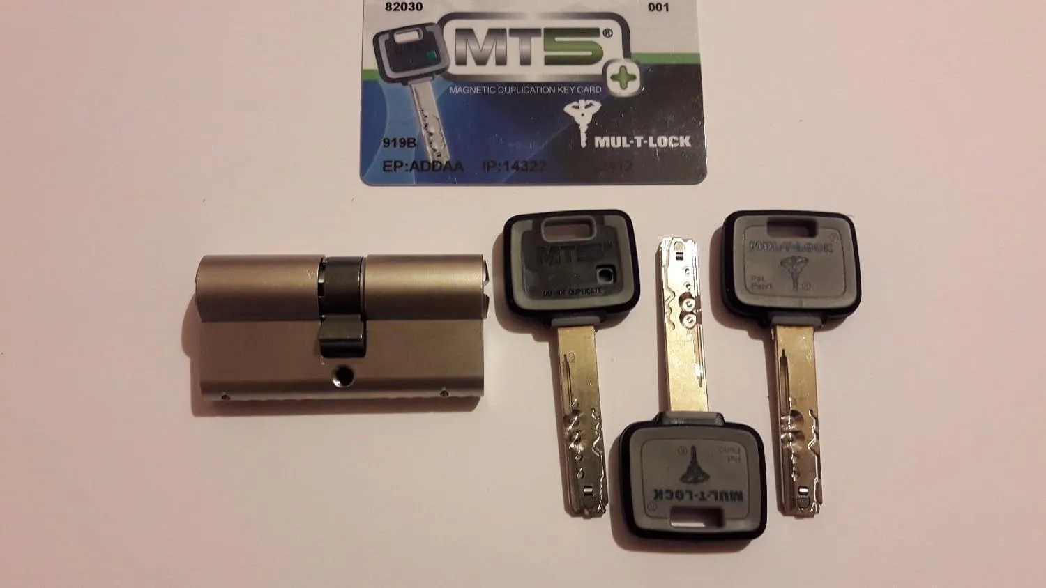 MUL-T-LOCK MT5  High Security Euro Cylinder Lock .3 Keys and ID Card (31/31)