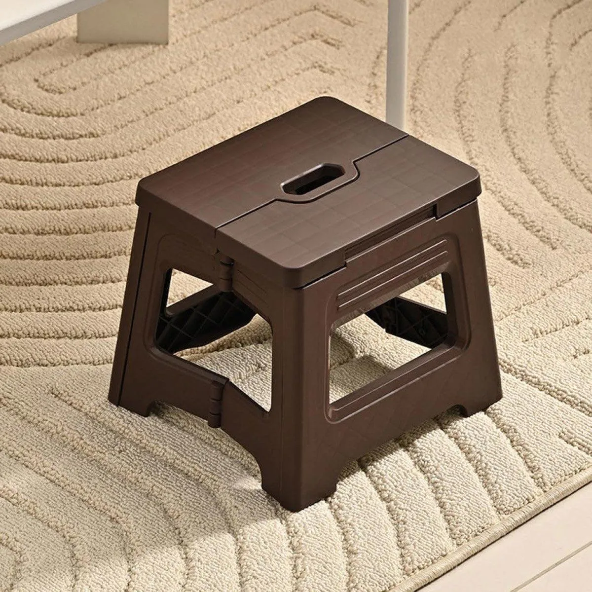 Portable Adjustable Folding Plastic Stool Retractable Outdoor Fishing Chair