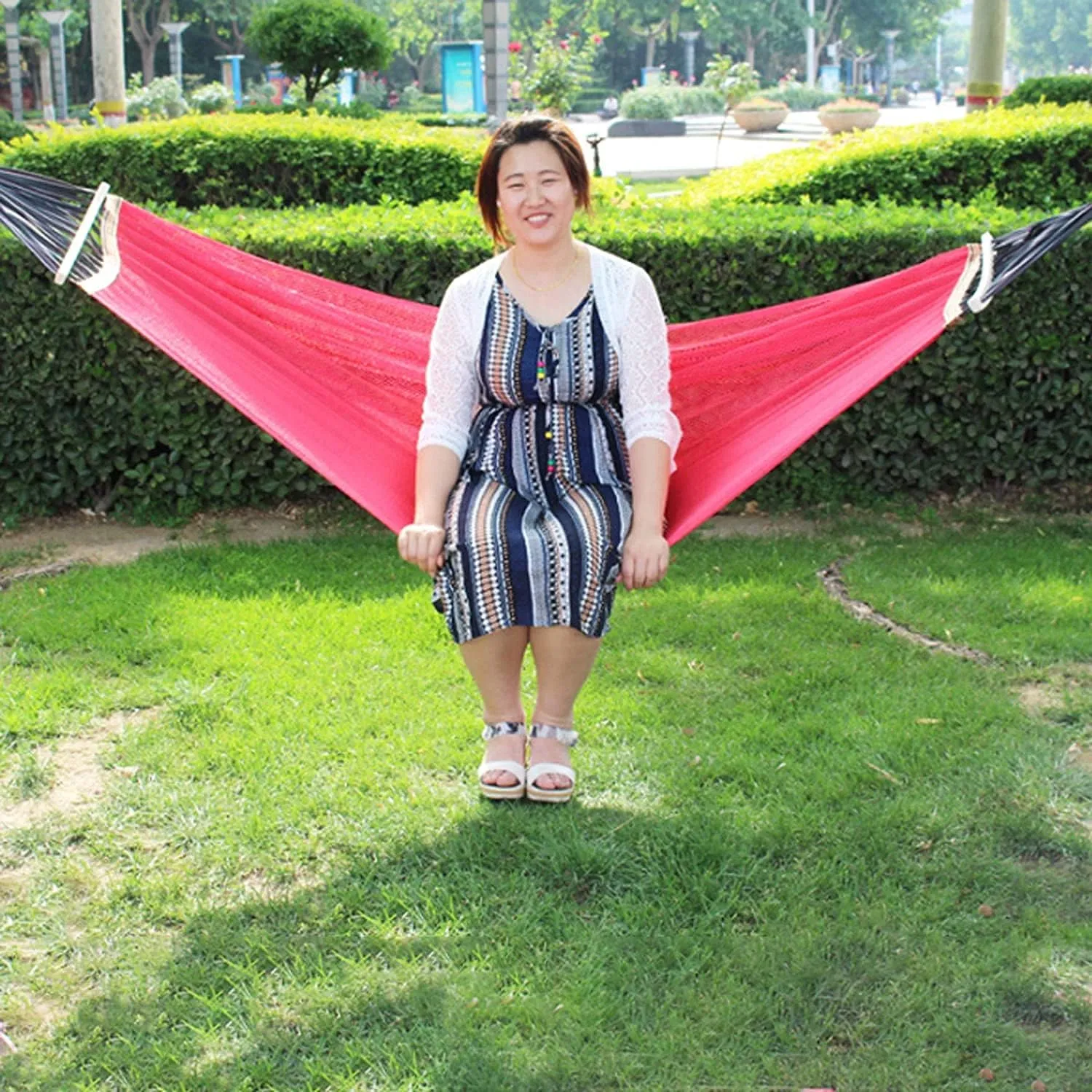 Portable Hammocks Hanging Rope Swing Camping Hammock Ice Mesh Thickened Webbing Fixed Outdoor Furniture Leisure Sleeping Summer Travel Hammock for Outdoor(Blue)