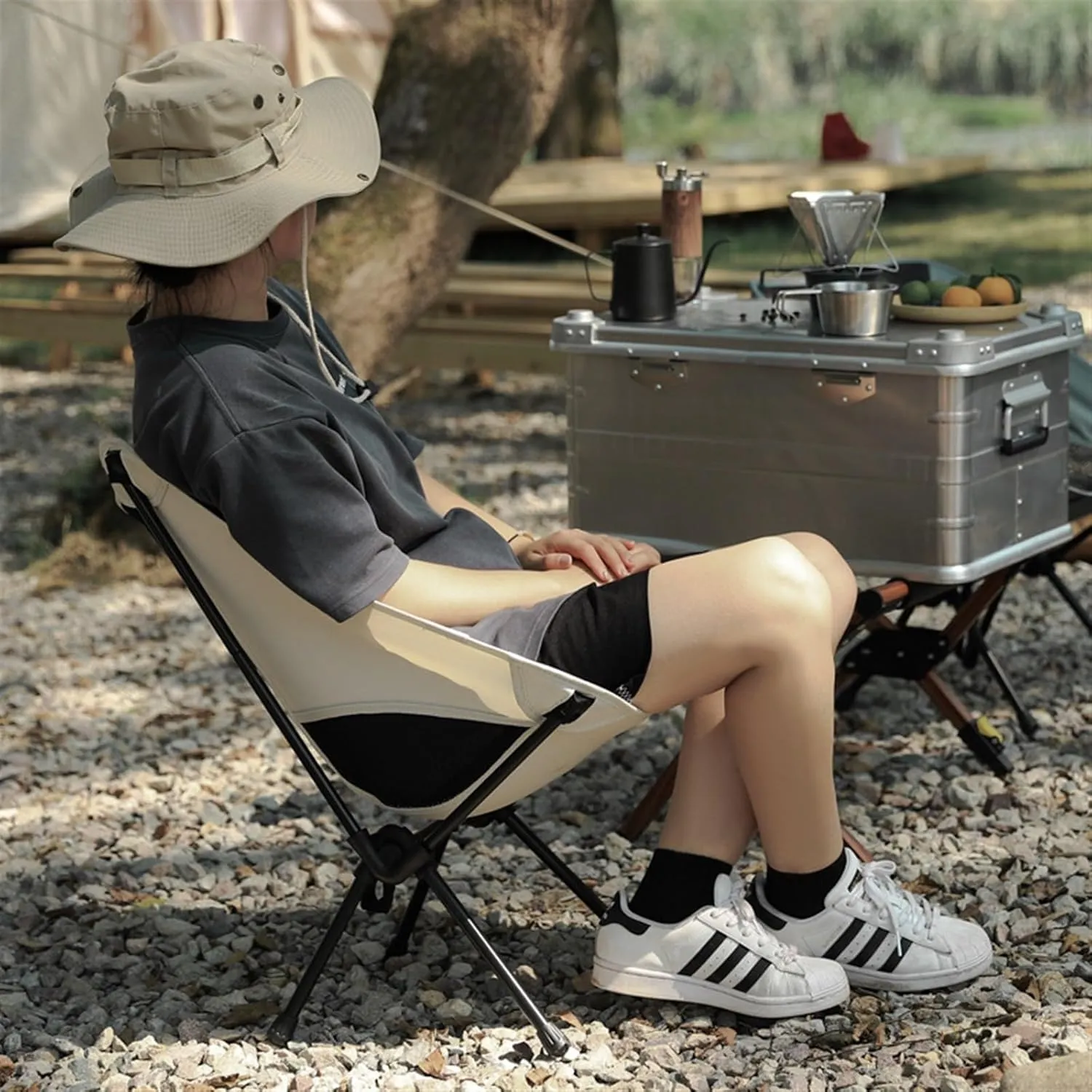 Portable Stool Portable Folding Chair Can Be Stored Fishing Small Stool Painting Sketching Backrest Chair Breathable Mesh Picnic Chair Folding Stool(Blue,13.8 * 12.2 * 24in)