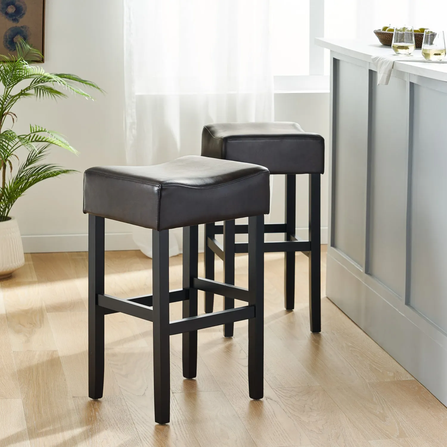 Streamdale Faux Leather Bar Stool with Sturdy Rubberwood Legs for Modern Dining