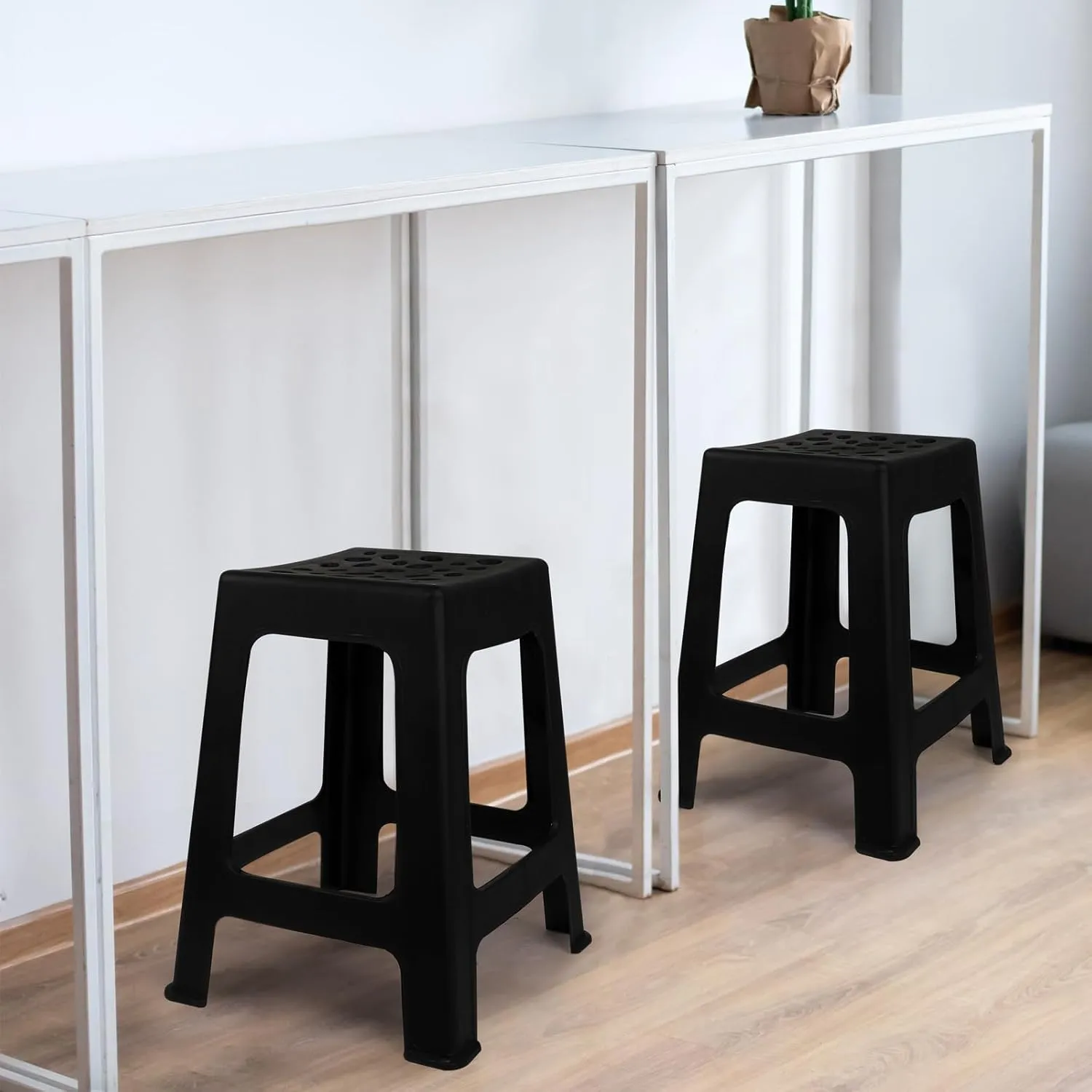 TURSTIN 12 Pack Plastic Stools 16.9 Inch Black Nesting Stools Portable Backless Bar Stool Flexible Seating Chairs for Classroom Office Home