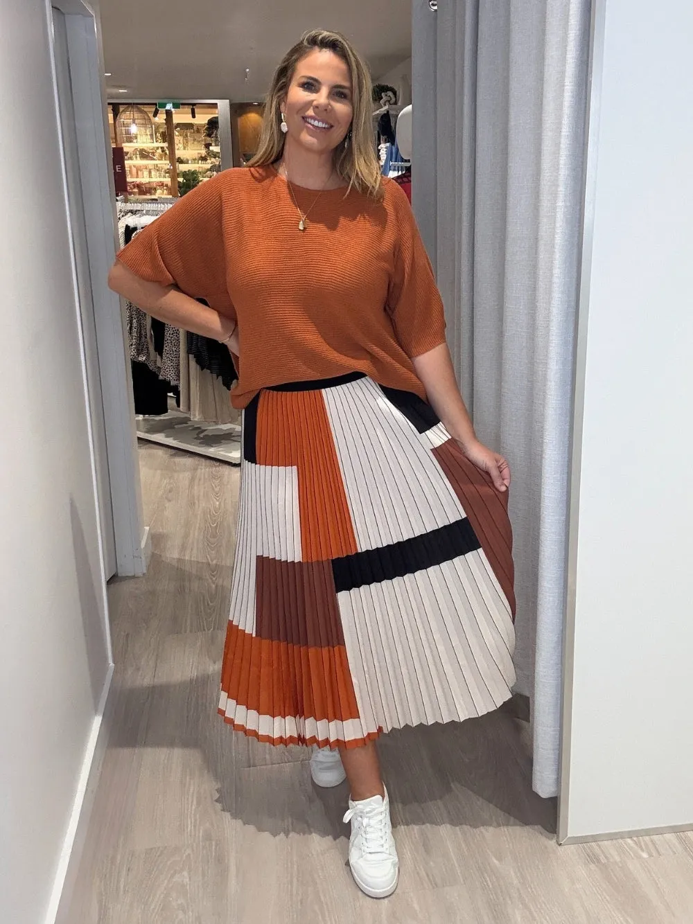 Vienna Pleat Print Skirt - Spice