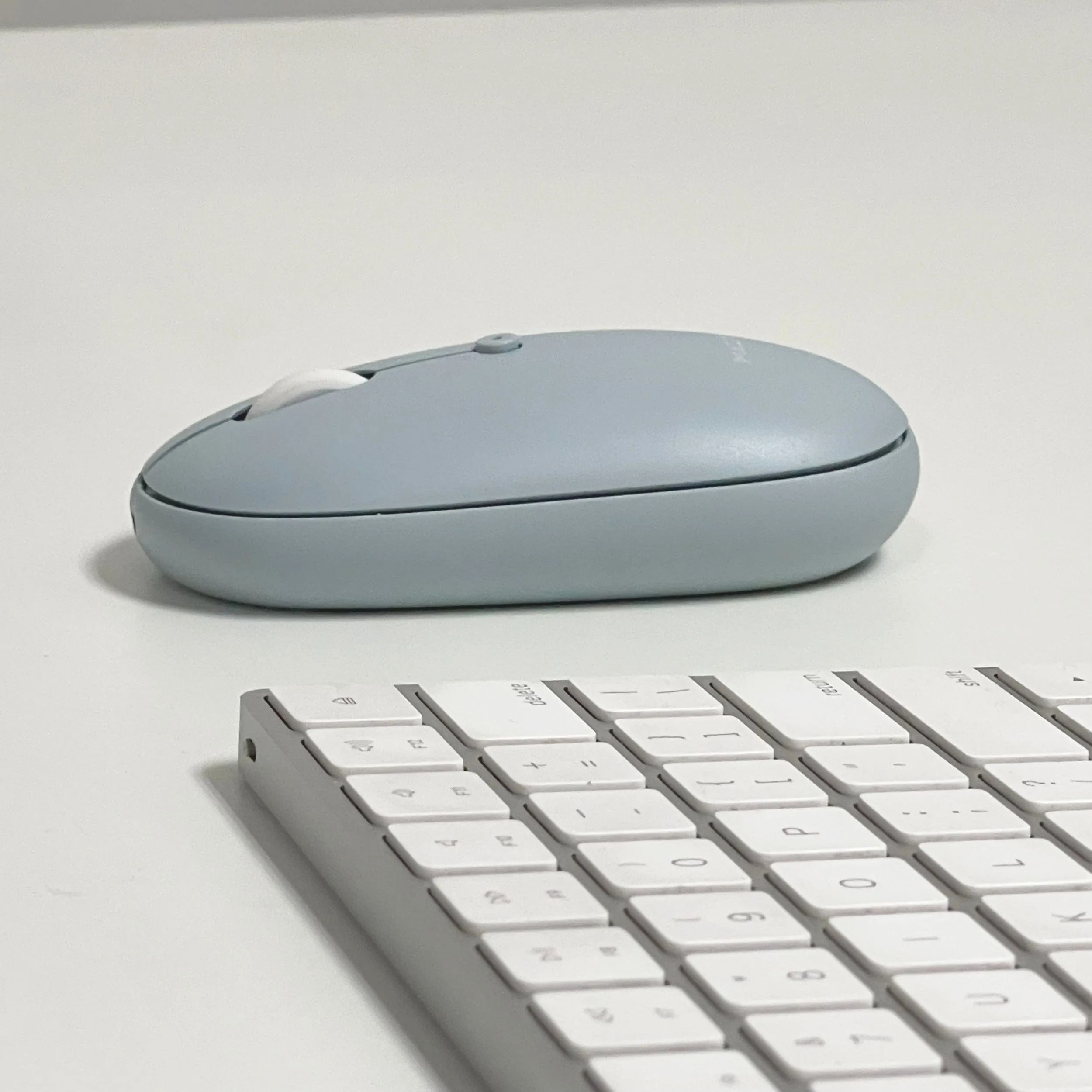 Wireless Mouse for Mac and PC (Blue)